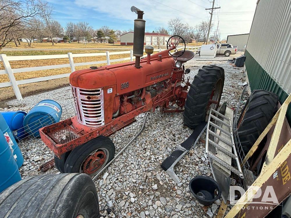 Image of Farmall 300 Primary image