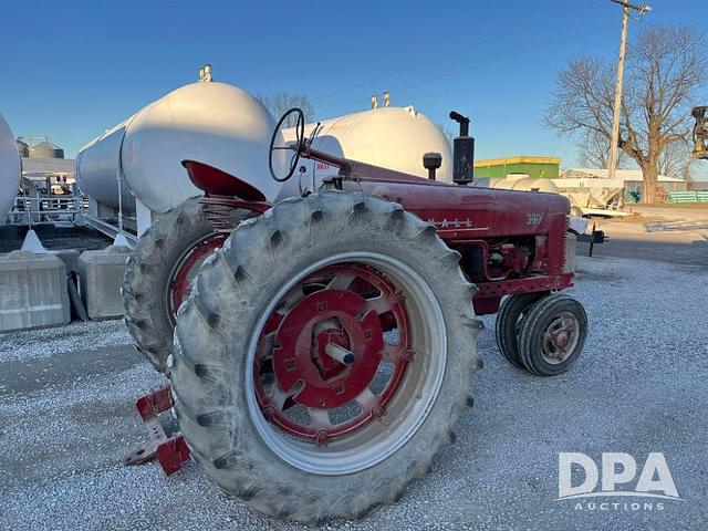 Image of Farmall 300 equipment image 2