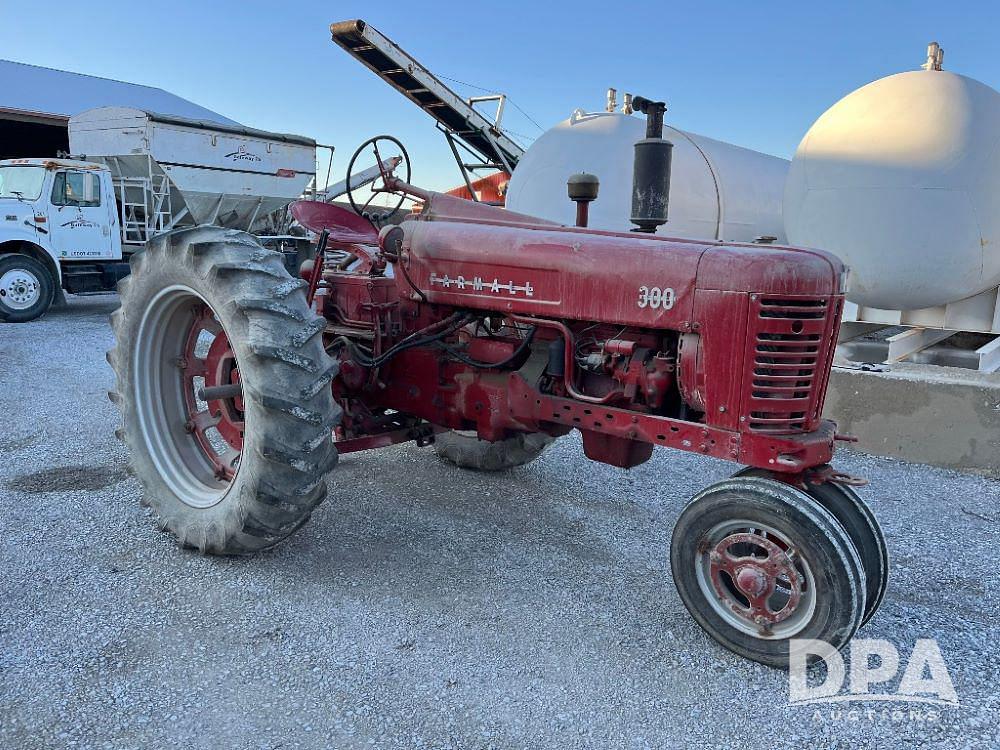 Image of Farmall 300 Primary image