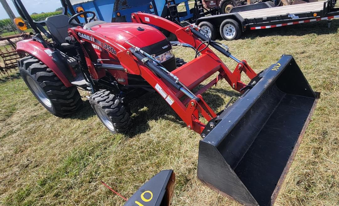 Image of Case IH Farmall 30C Primary image
