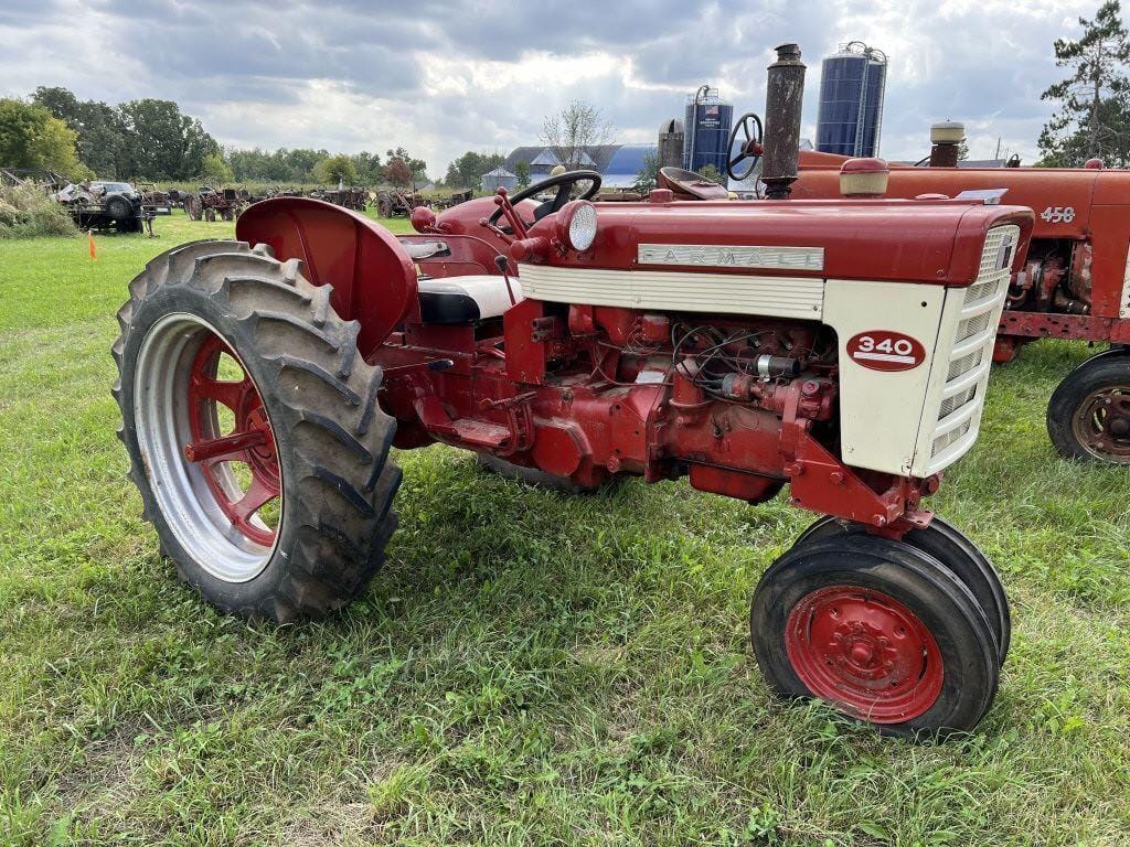 Main image Farmall 340