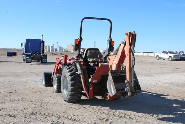 Image of Case IH Farmall 35 equipment image 4