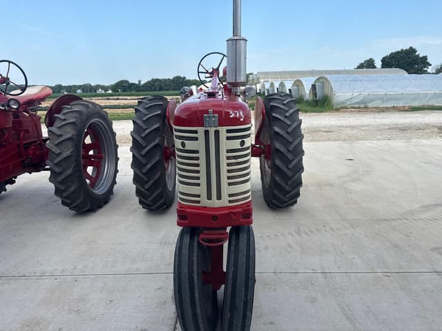Image of Farmall 350 equipment image 1