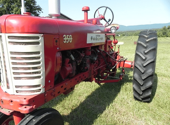 Image of Farmall 350 Primary image