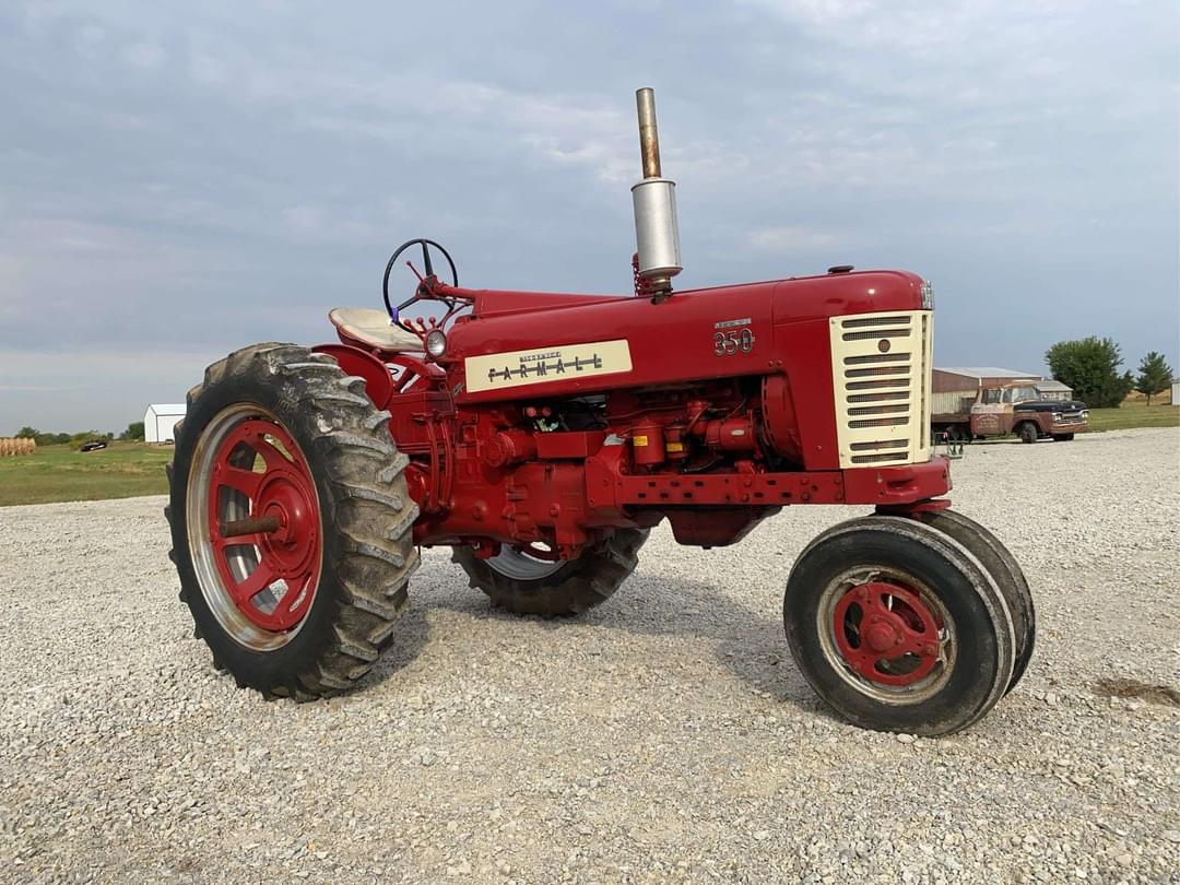 Image of Farmall 350 Primary image