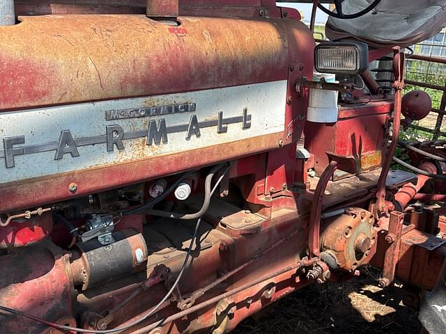 Image of Farmall 350 equipment image 3