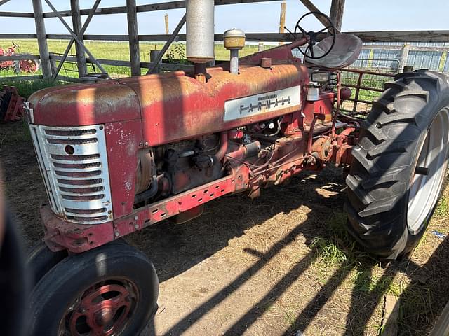 Image of Farmall 350 equipment image 1