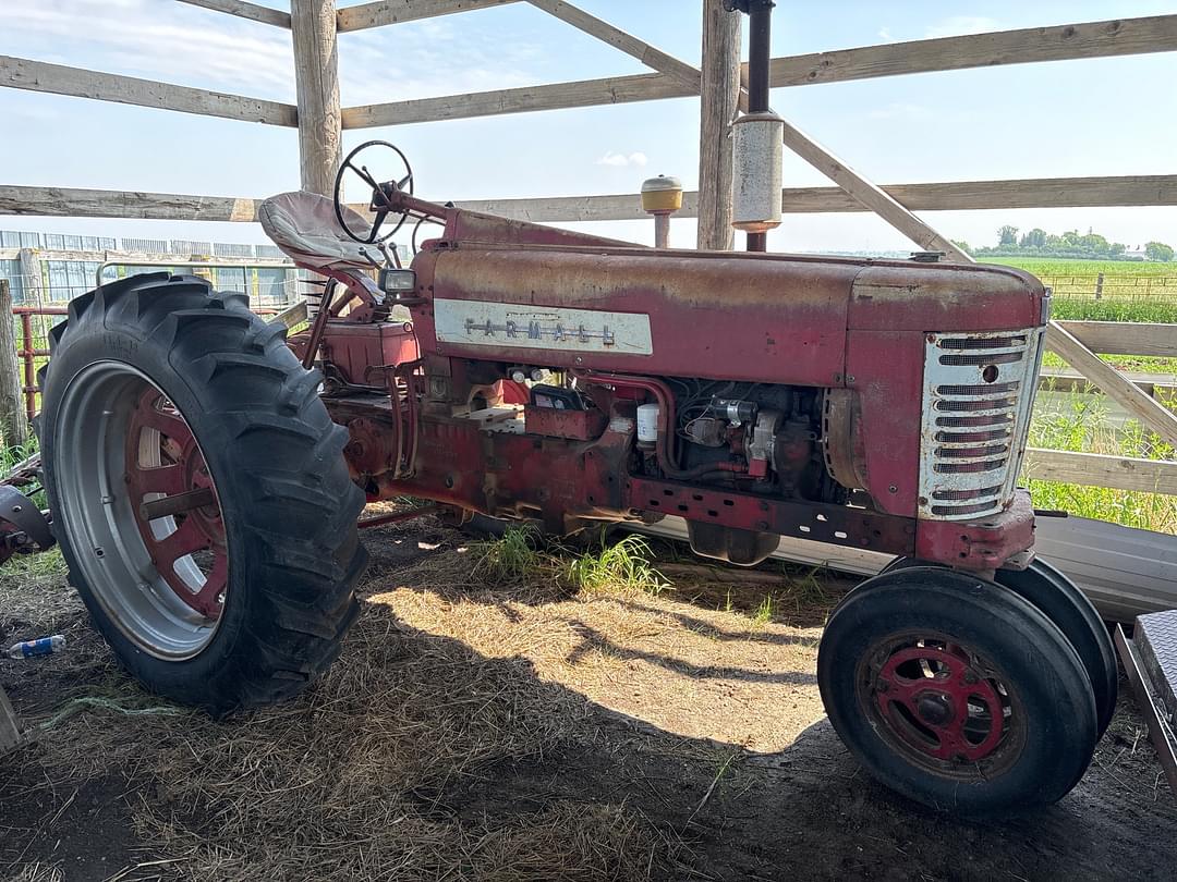 Image of Farmall 350 Primary image