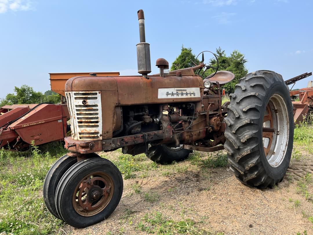 Image of Farmall 350 Primary image