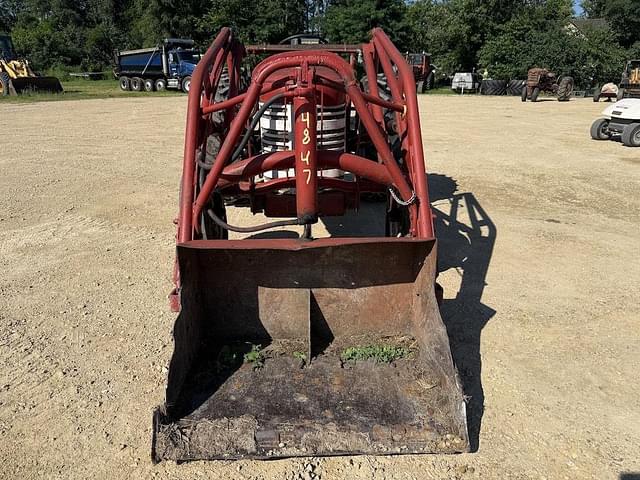 Image of Farmall 350 equipment image 1