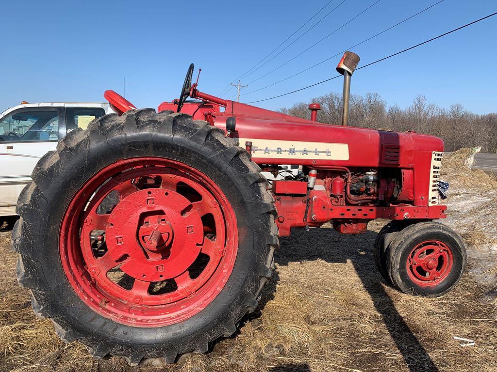 Main image Farmall 350