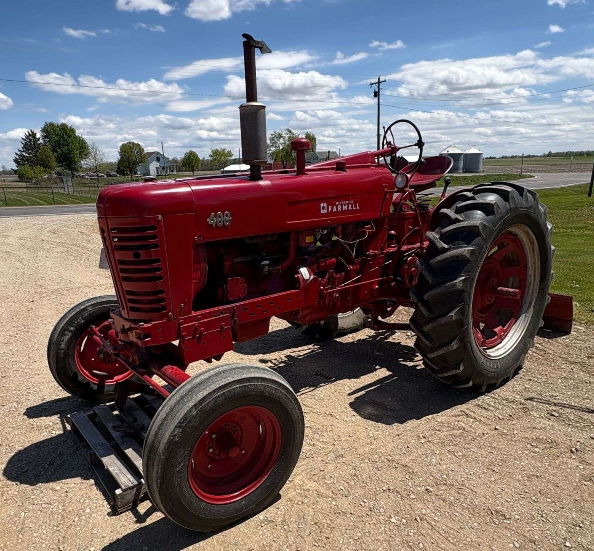 Farmall 400 Equipment Image0