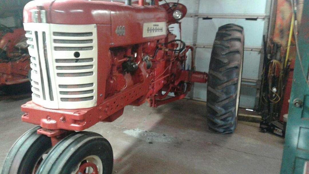 Image of Farmall 400 Image 0