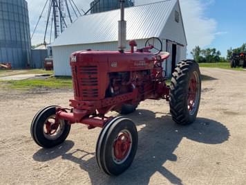 Main image Farmall 400