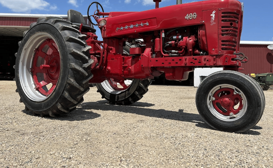Main image Farmall 400