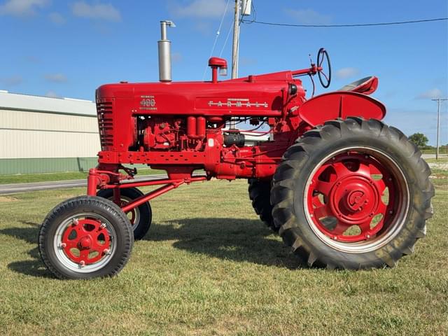 Image of Farmall 400 equipment image 3