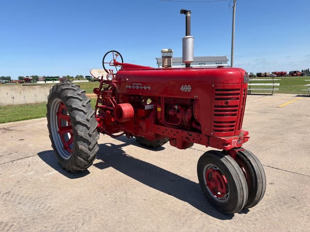 Image of Farmall 400 equipment image 1