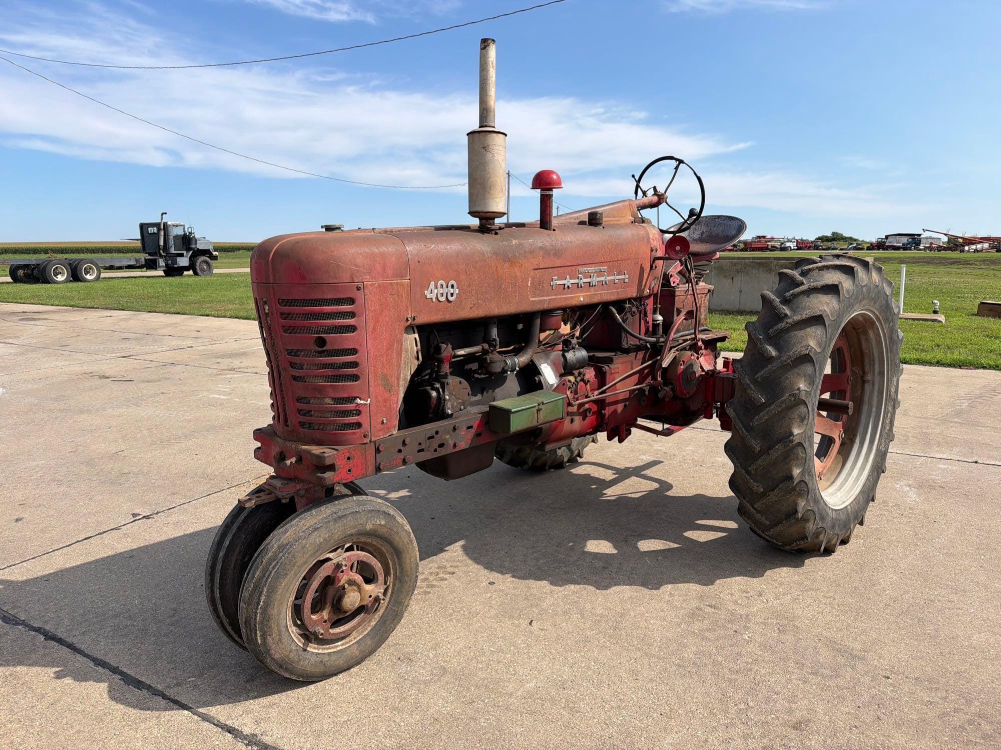 Farmall 400 Equipment Image0