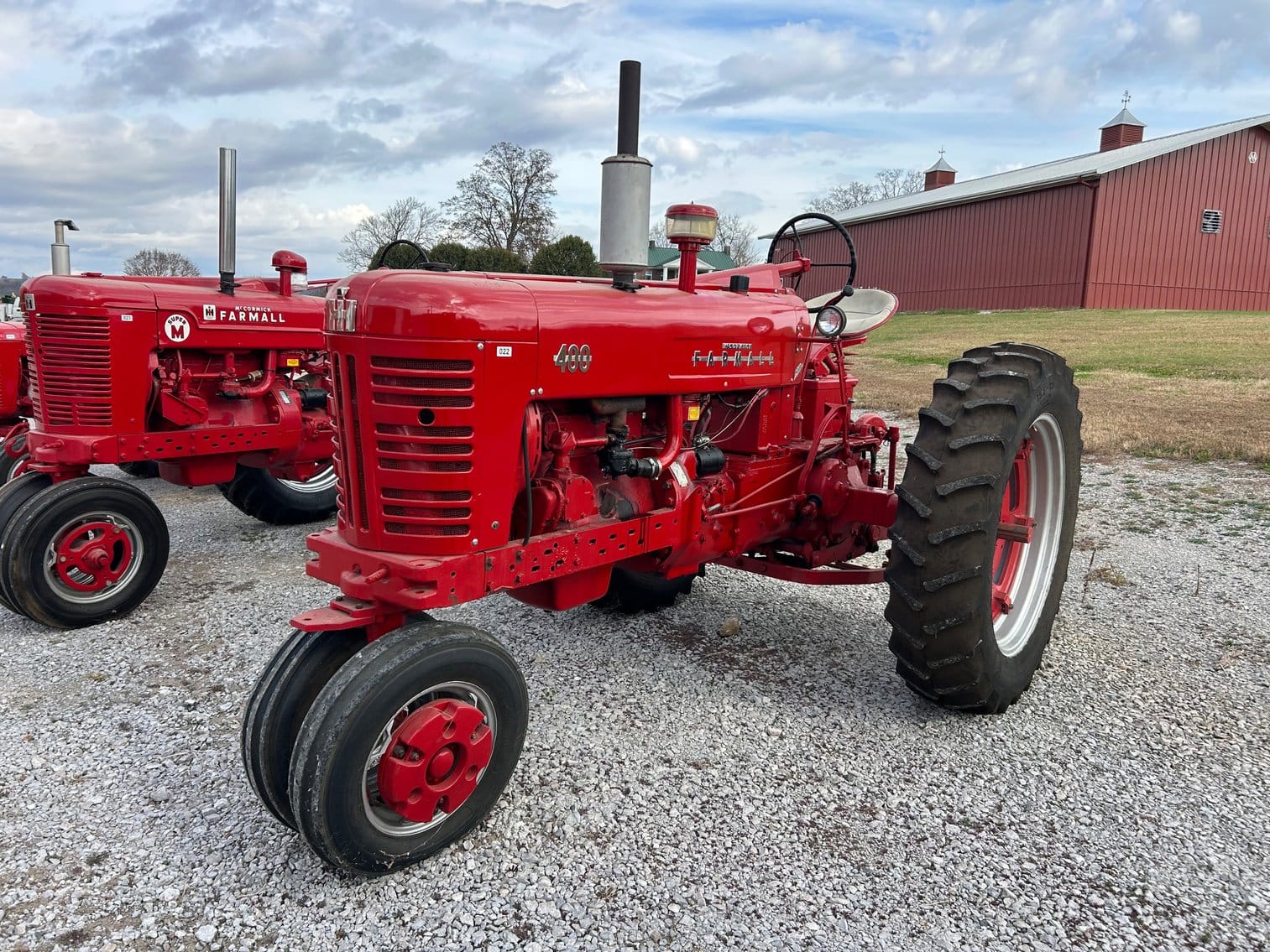 Main image Farmall 400