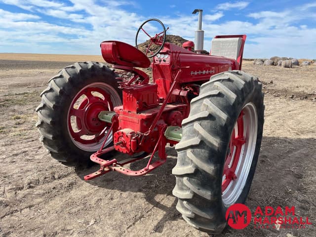 Image of Farmall 400 equipment image 4