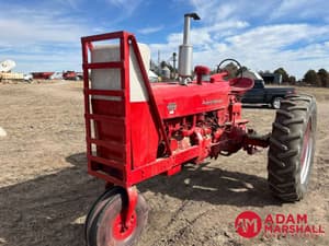 Farmall 400 Image