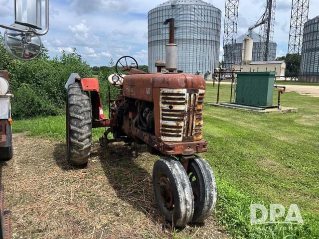 Image of Farmall 400 equipment image 2