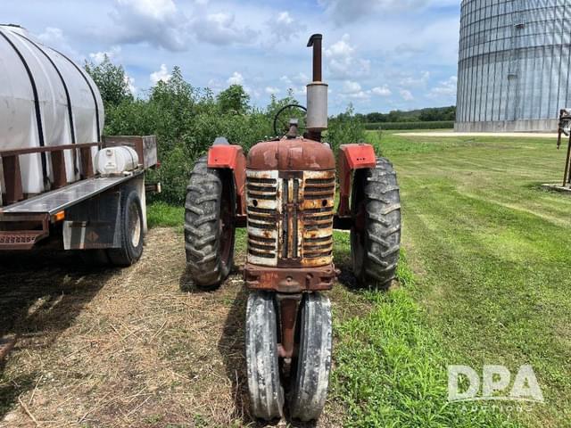 Image of Farmall 400 equipment image 1