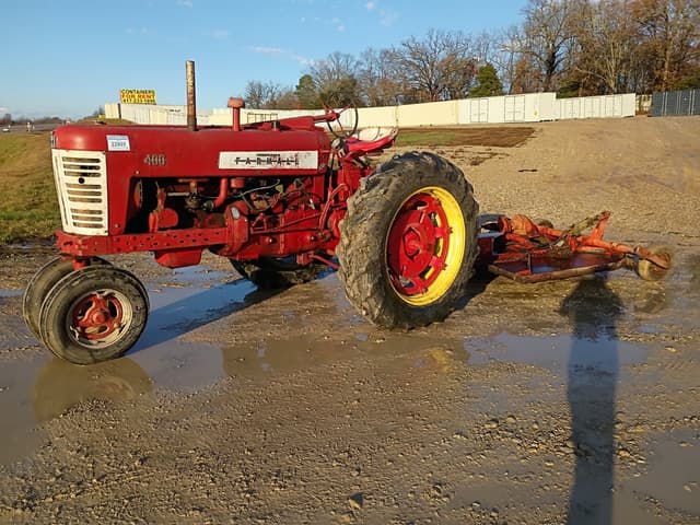 Image of International Harvester 400 equipment image 1