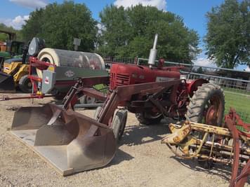 Main image Farmall 400