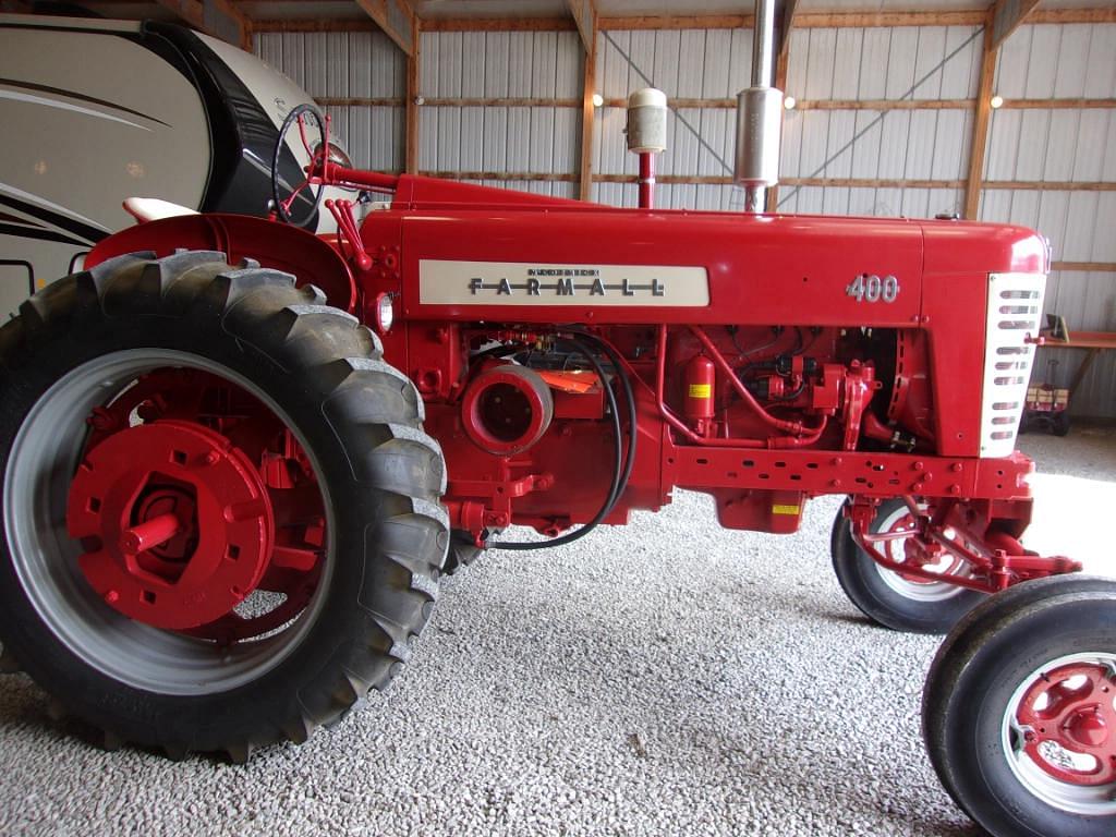 Image of Farmall 400 Primary image