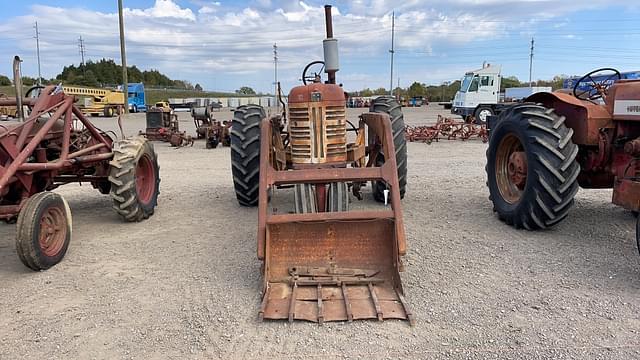 Image of Farmall 400 equipment image 1