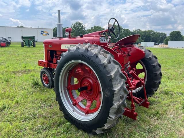 Image of Farmall 450 equipment image 2