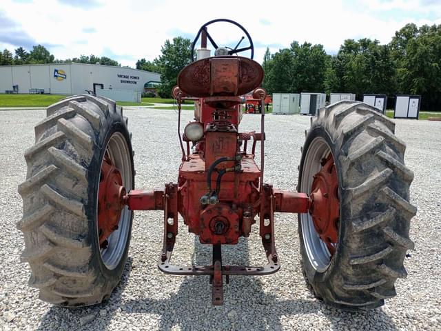 Image of Farmall 450 equipment image 3