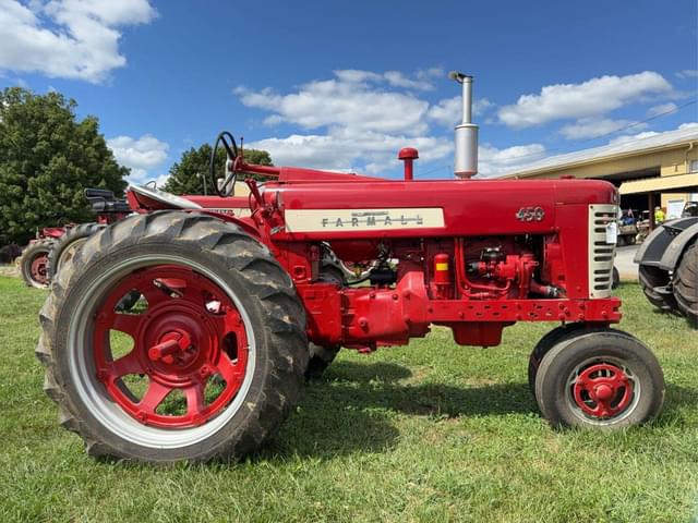 Image of Farmall 450 equipment image 1