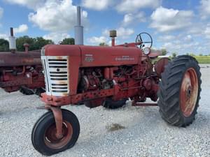 Farmall 450 Image
