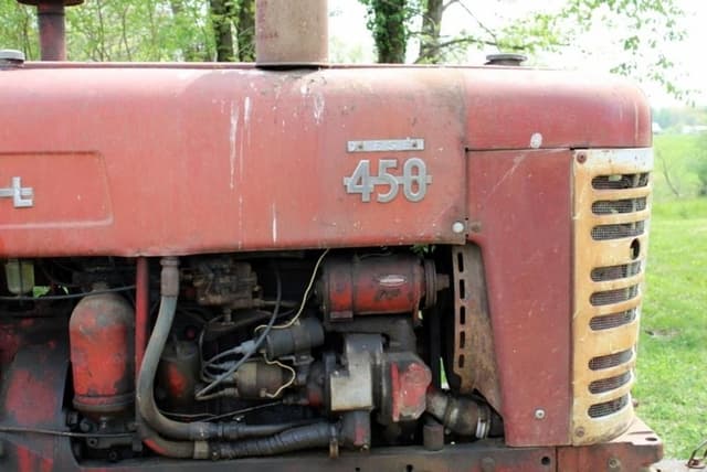 Image of Farmall 450 equipment image 4