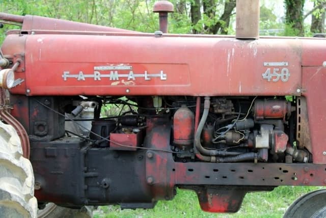 Image of Farmall 450 equipment image 3