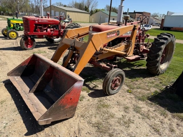 Farmall 450 Equipment Image0