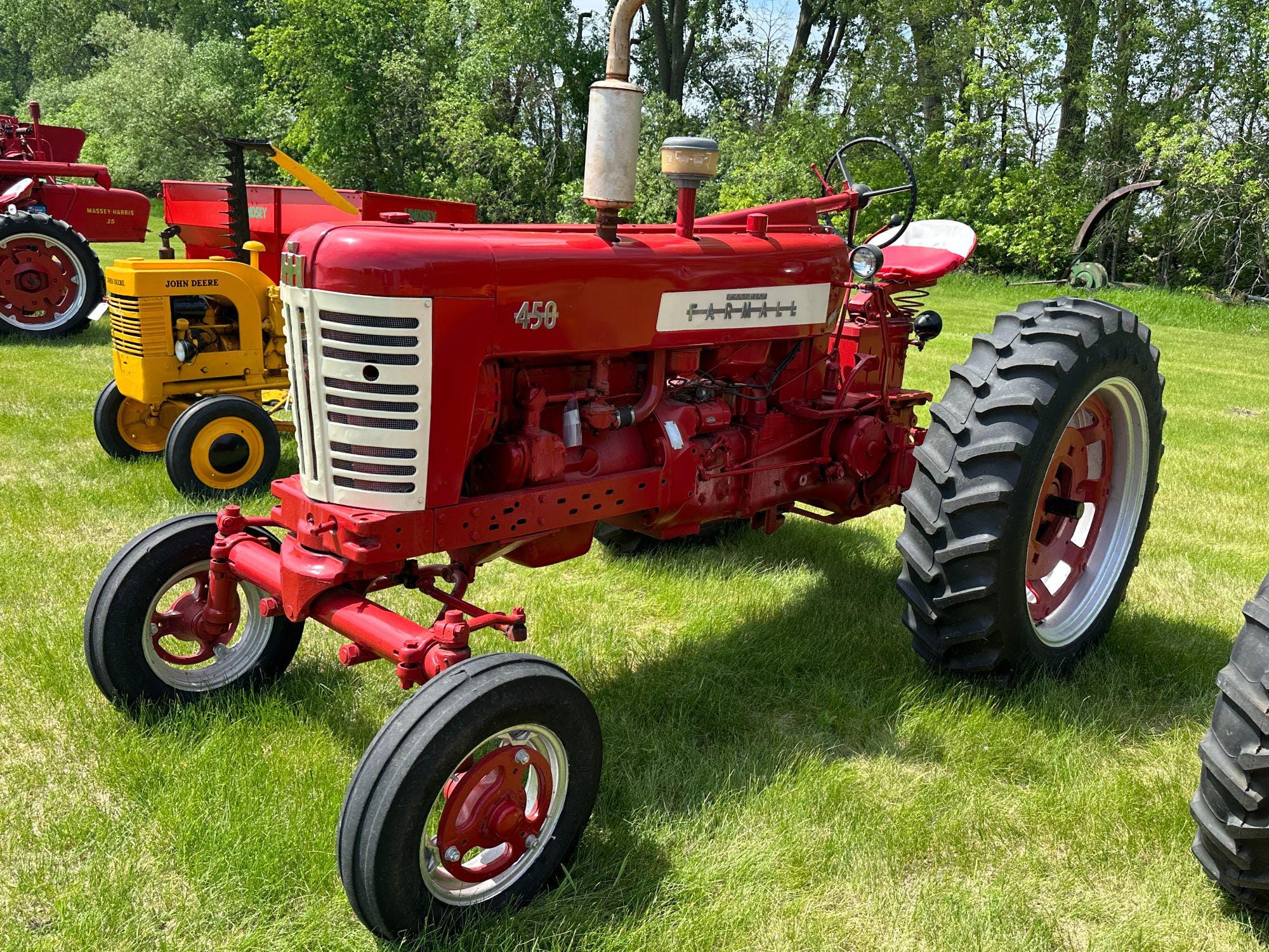 Main image Farmall 450