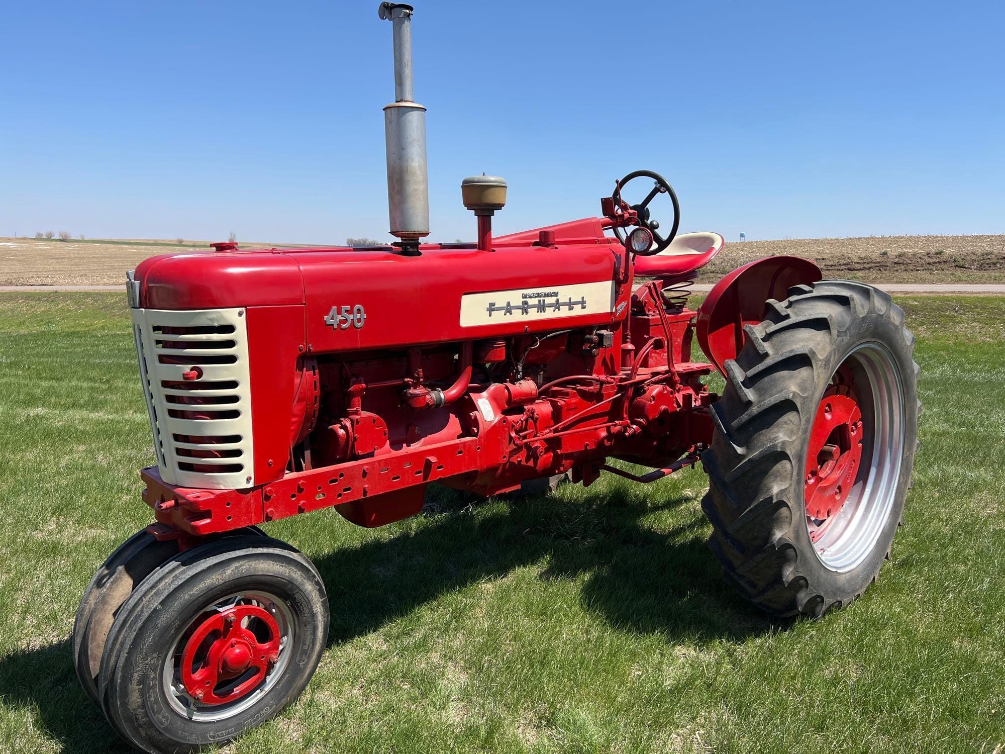 Main image Farmall 450
