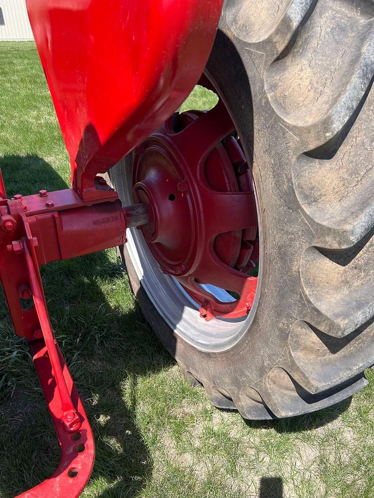 Main image Farmall 450 10