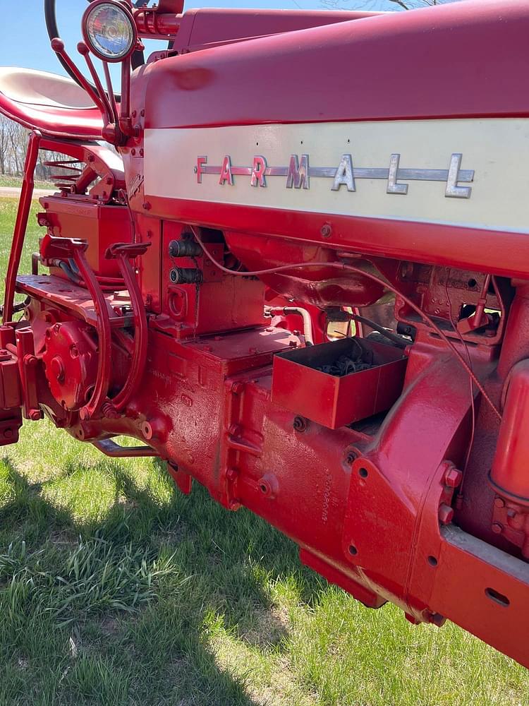 Main image Farmall 450 16