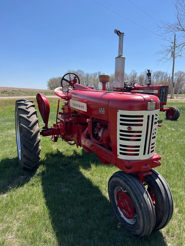 Main image Farmall 450 2