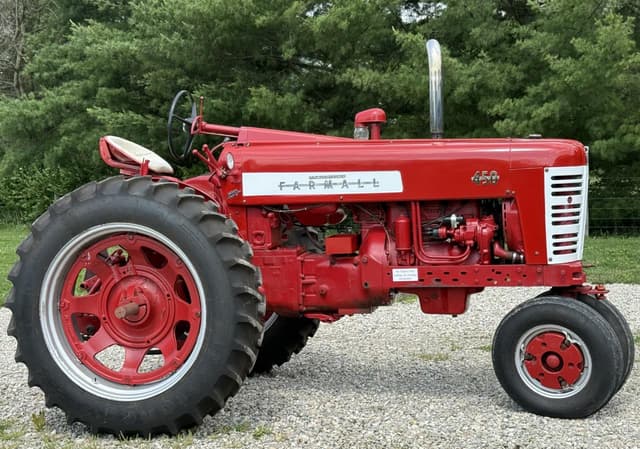 Image of Farmall 450 equipment image 3