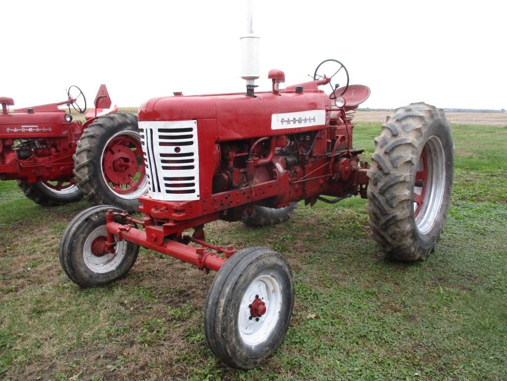 Main image Farmall 450