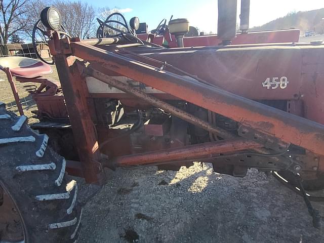 Image of Farmall 450 equipment image 3