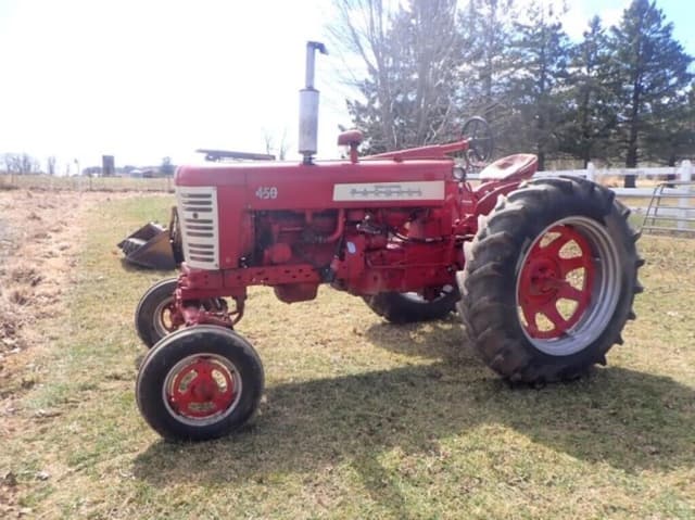 Image of Farmall 450 equipment image 2