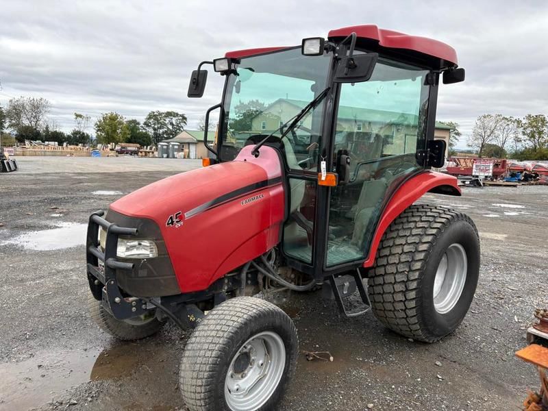 Case IH Farmall 45 Equipment Image0