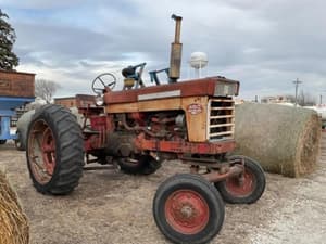 Farmall 460 Image