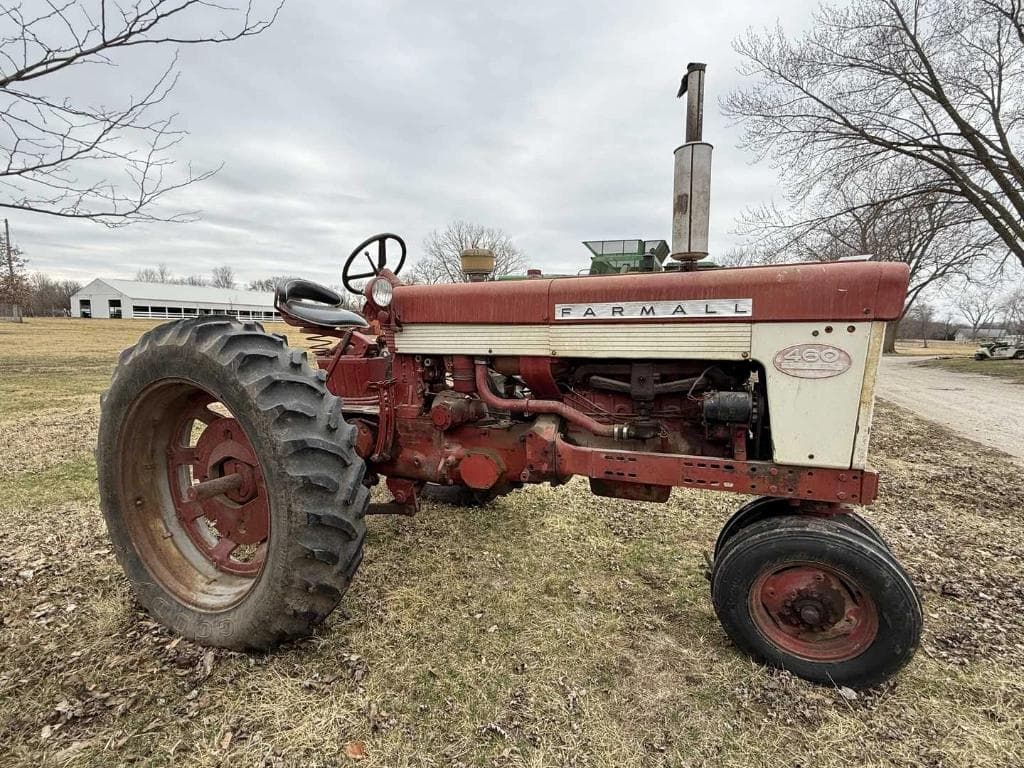 Image of Farmall 460 Primary image